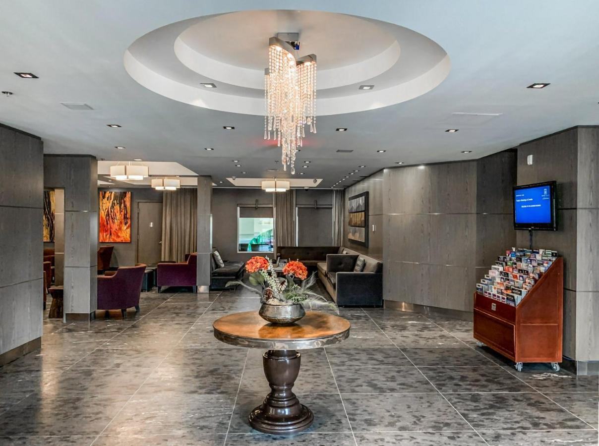 The Mountaineer By Instantsuites Pool & Hottub Канмор Экстерьер фото
